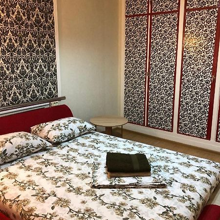 Kyiv Apartment In Pechersk On Oleksandra Kopylenko Εξωτερικό φωτογραφία